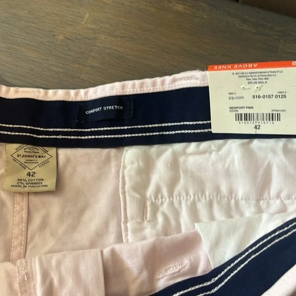 New with tag St. John’s Bay men’s shorts, pink size 42 big & tall #341 - Picture 2 of 5